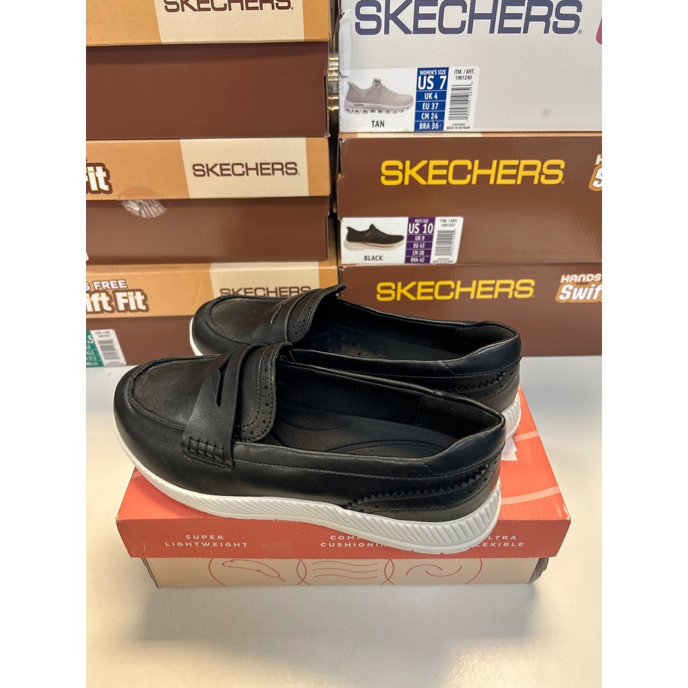 Easy Spirit Geanna 3 Loafers Women 7.5 WW Black Penny Slip On Comfort Shoes 0640